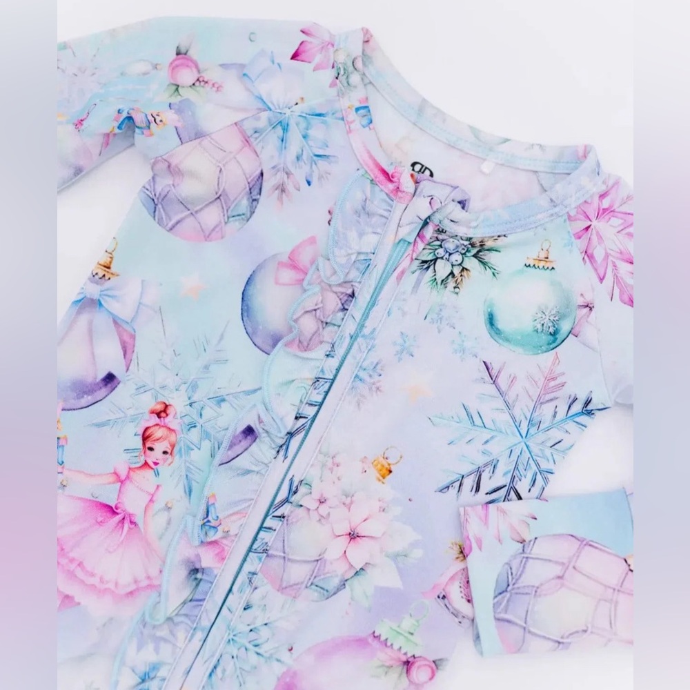 NWT BUMS AND ROSES 2T Convertible Ruffle Romper “sugar plum dreams”